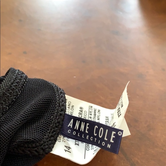 Swimsuit - Picture 4 of 4